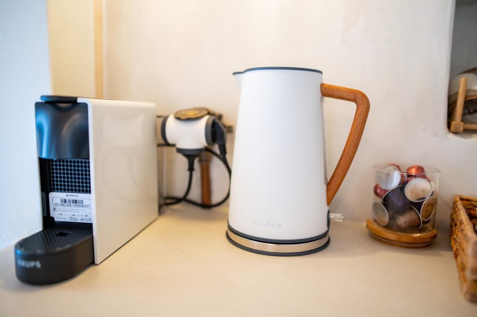 Coffee/tea facilities, Kitchen or kitchenette