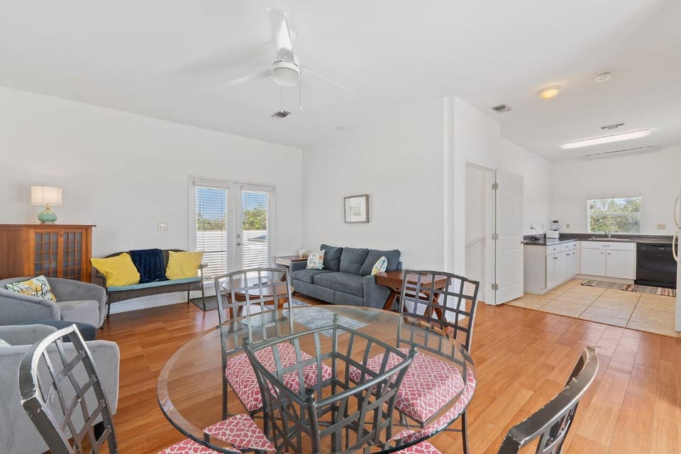 Bella Villa Guest Suite House in Perdido Key