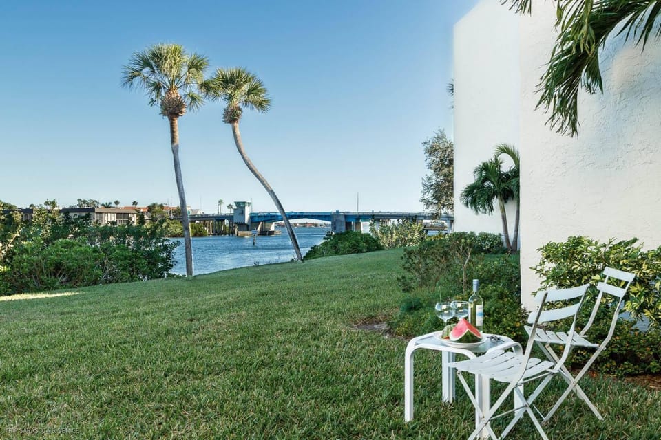 Midnight Cove II Bldg 1, 1st Fl on the Bay House in Siesta Key