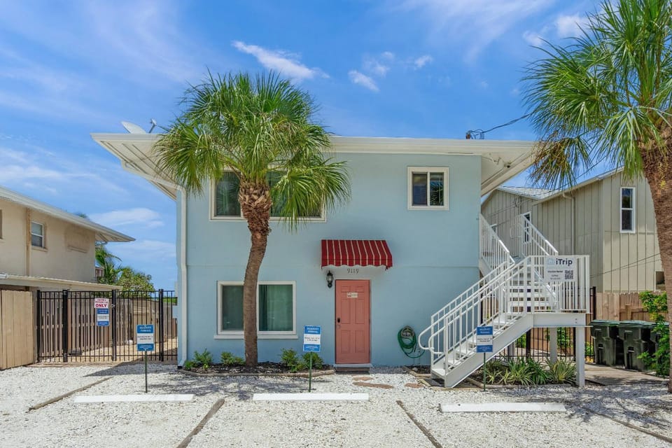 Coastal Breeze Siesta (A) - Dolphin House in Florida
