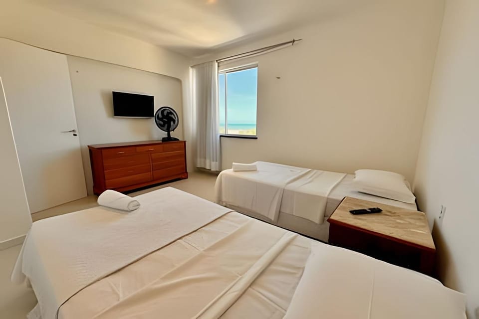 Bed, TV and multimedia, View (from property/room), Photo of the whole room, Bedroom