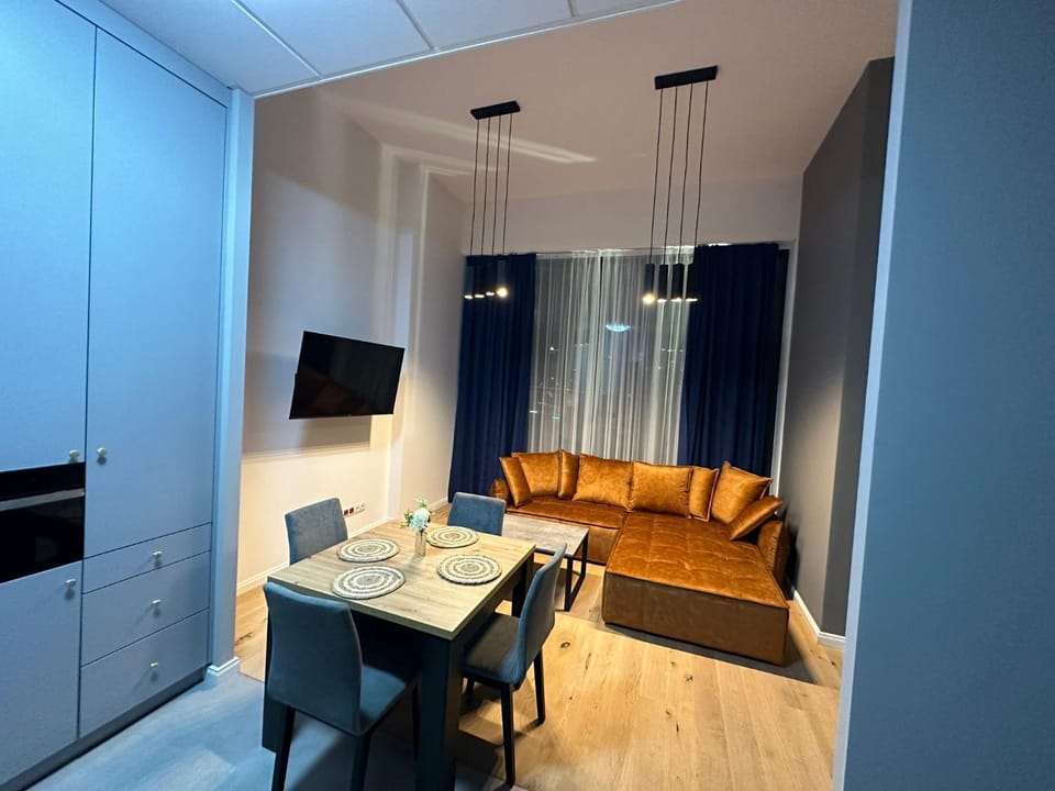 Fuchs Apart Apartment in Warsaw
