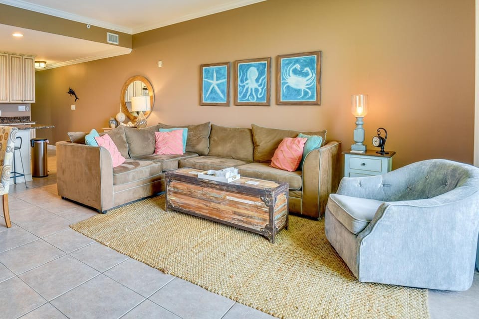 Cozy Miramar Beach Condo w/ Pools & Beach Access! House in Miramar Beach