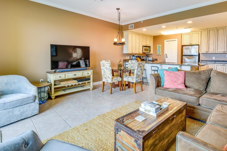 Cozy Miramar Beach Condo w/ Pools & Beach Access! House in Miramar Beach