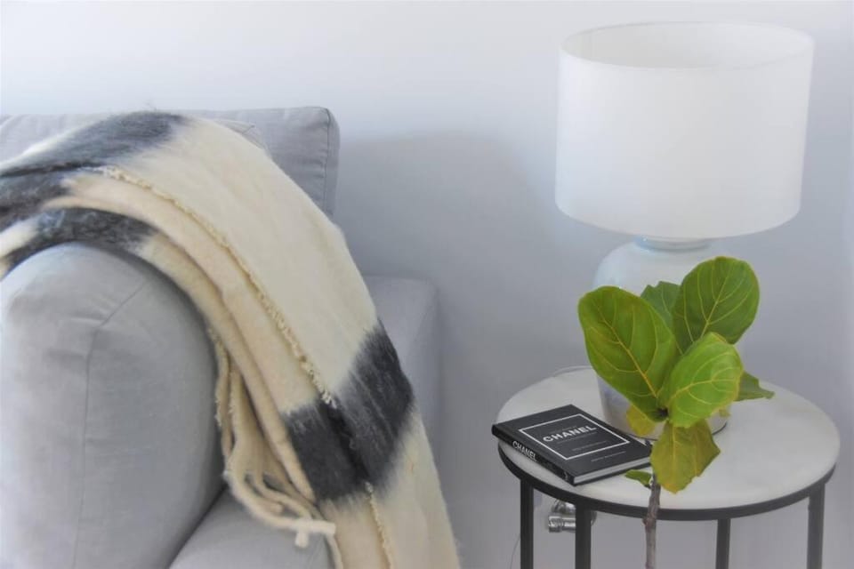 New Spacious 1 Bedroom Apartment Rosebery Apartment in Sydney