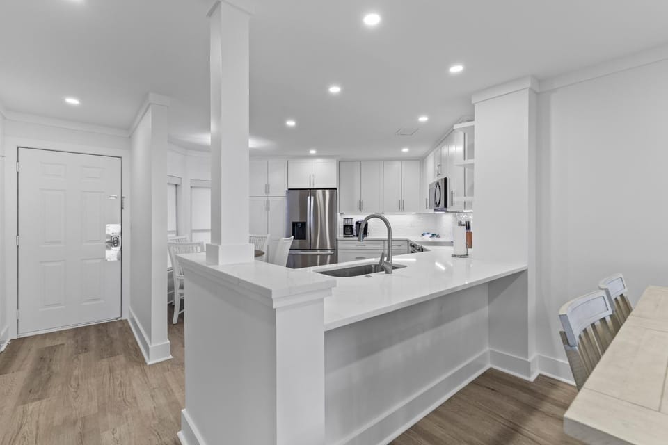Kitchen or kitchenette, oven, stove