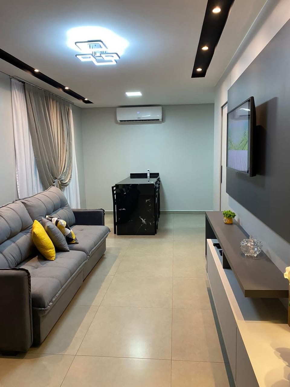 Living room, Seating area, air conditioner