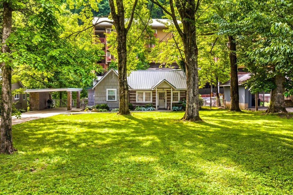 On River Time Villa in Gatlinburg