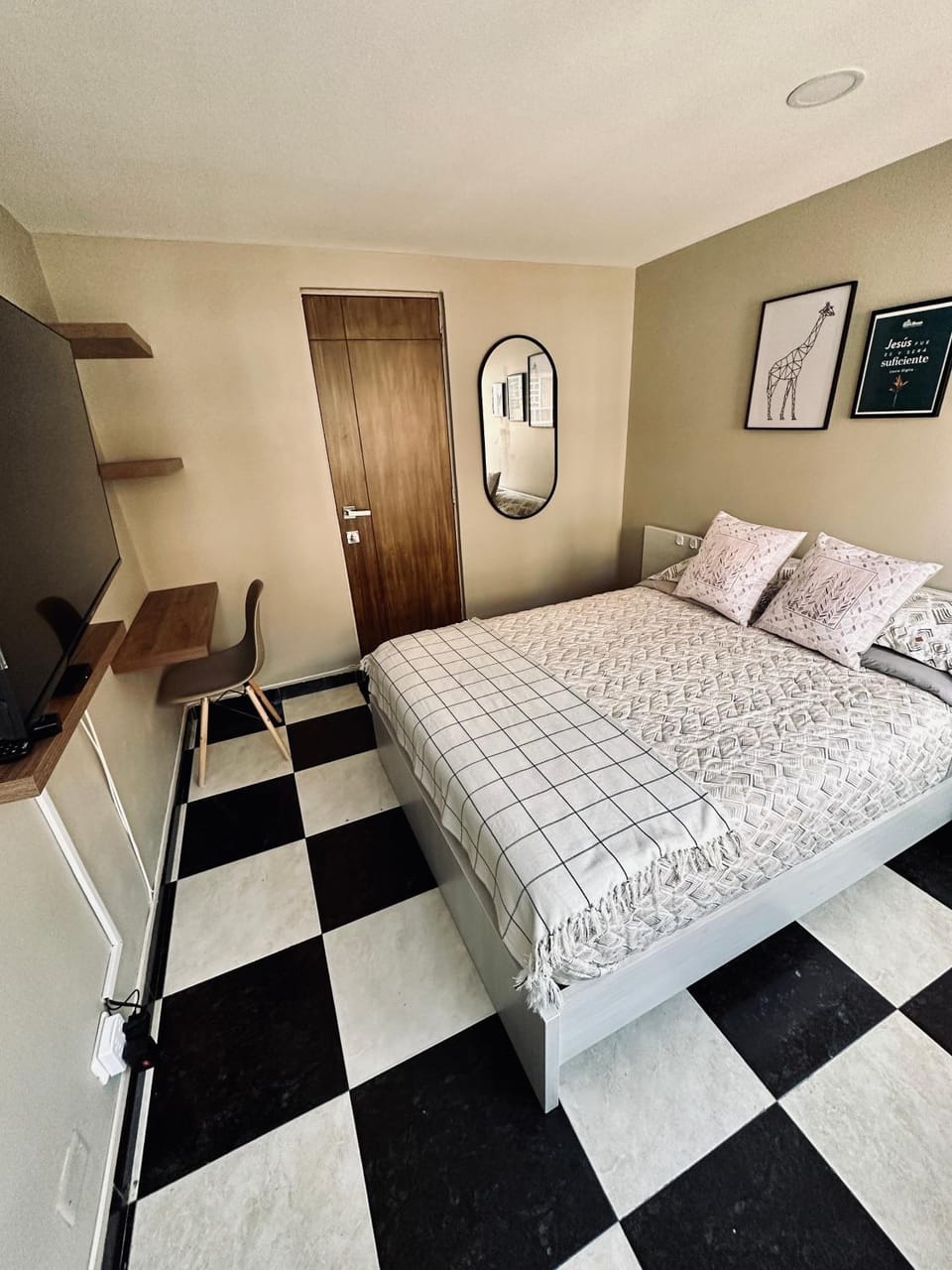 Prívate room close to the Dorado AirPort Bogota Bed and Breakfast in Bogota