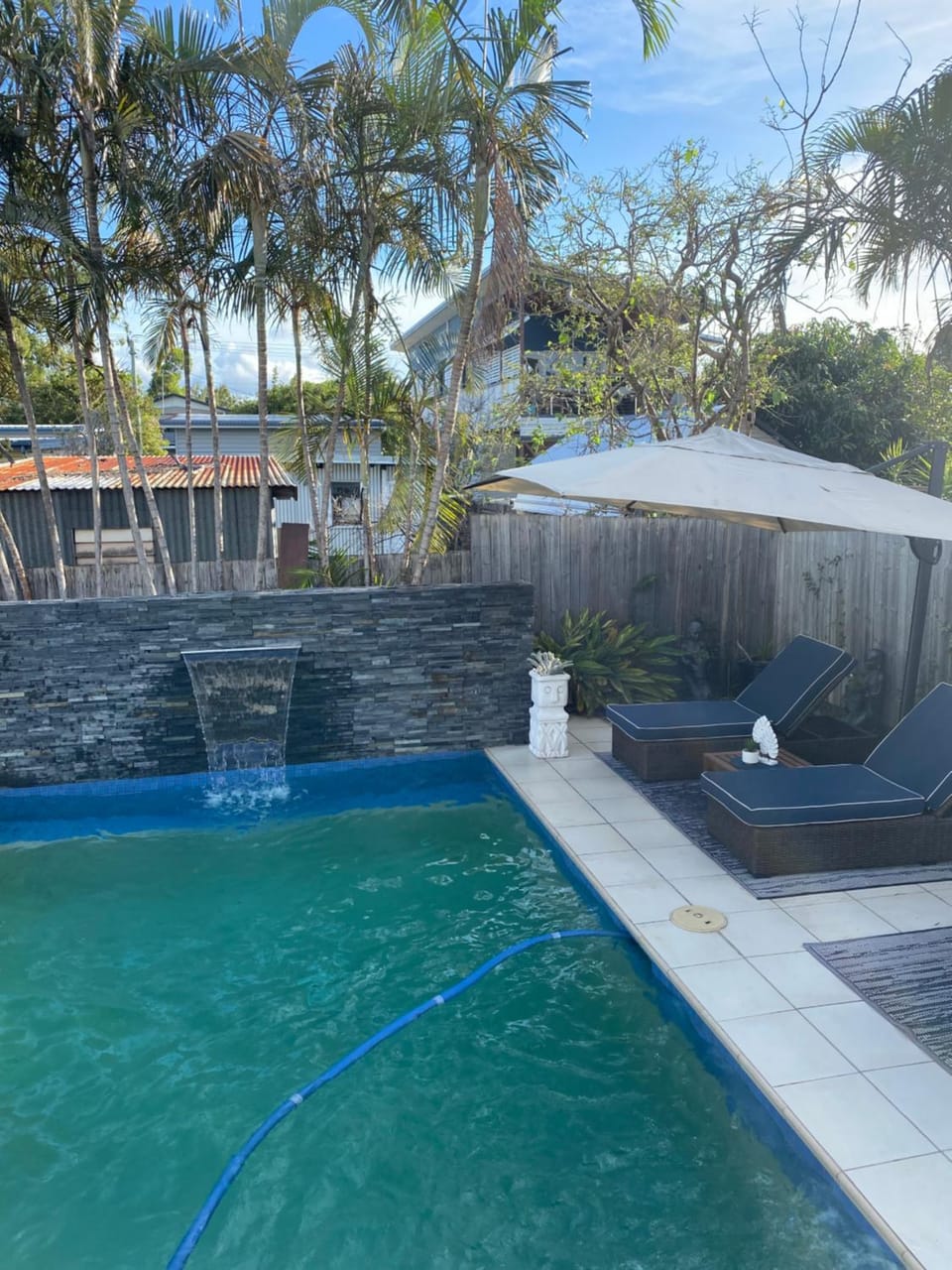 Swimming pool, sunbed