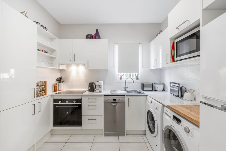 dishwasher, stove, washing machine, dryer, kitchen