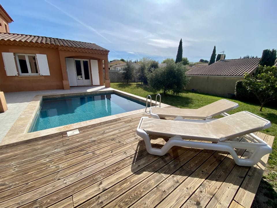 Garden, Pool view, sunbed