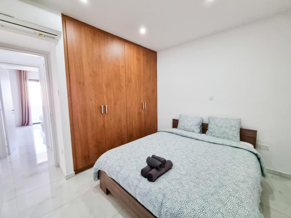 Bed, Bedroom, wardrobe