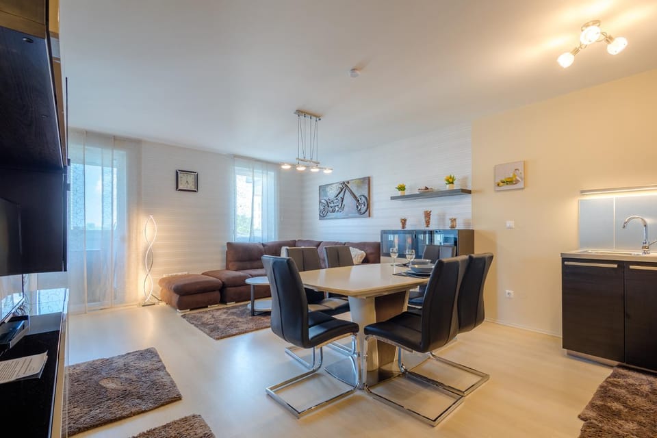 Solar Villa Apartmanok By BLTN Apartment in Siófok