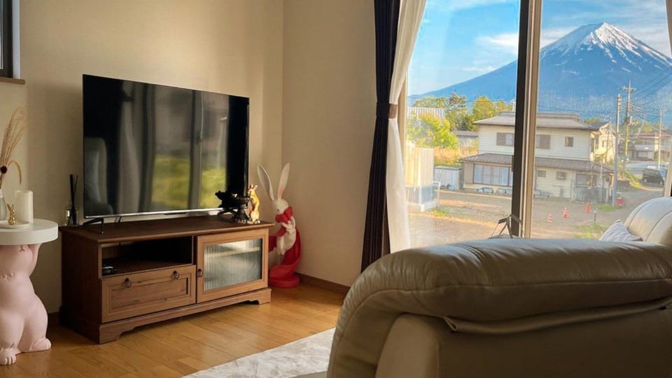 Communal lounge/ TV room, TV and multimedia, Evening entertainment