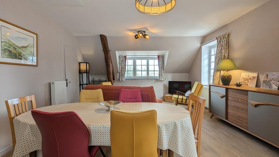 Le Mariotte et le Pralat House in Bourgogne-Franche-Comté
