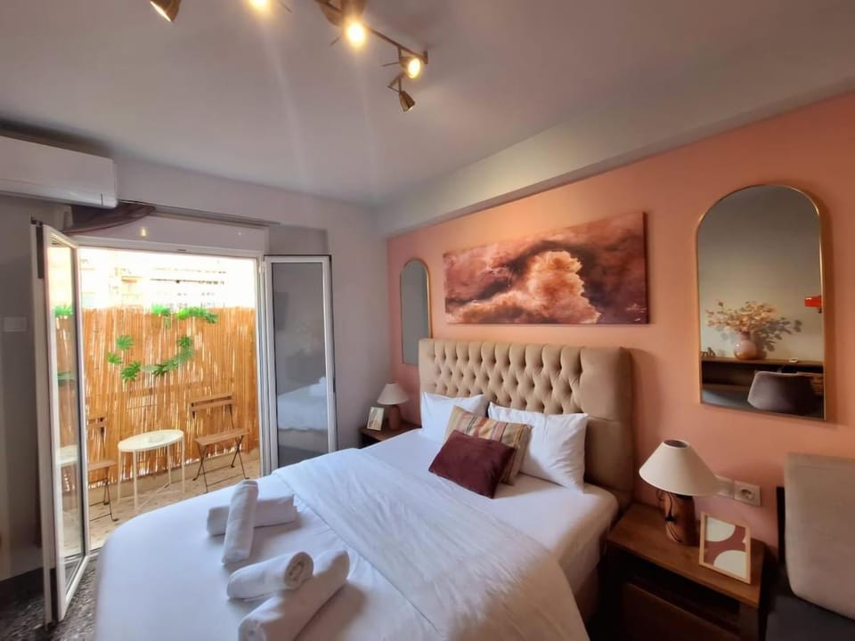 Stylish and central apt near Acropolis - Avdi square Apartment in Athens