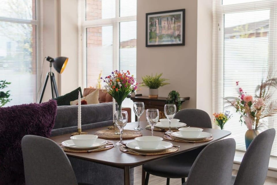 2 Bedroom Modern Apartment in Manchester Apartment in Salford
