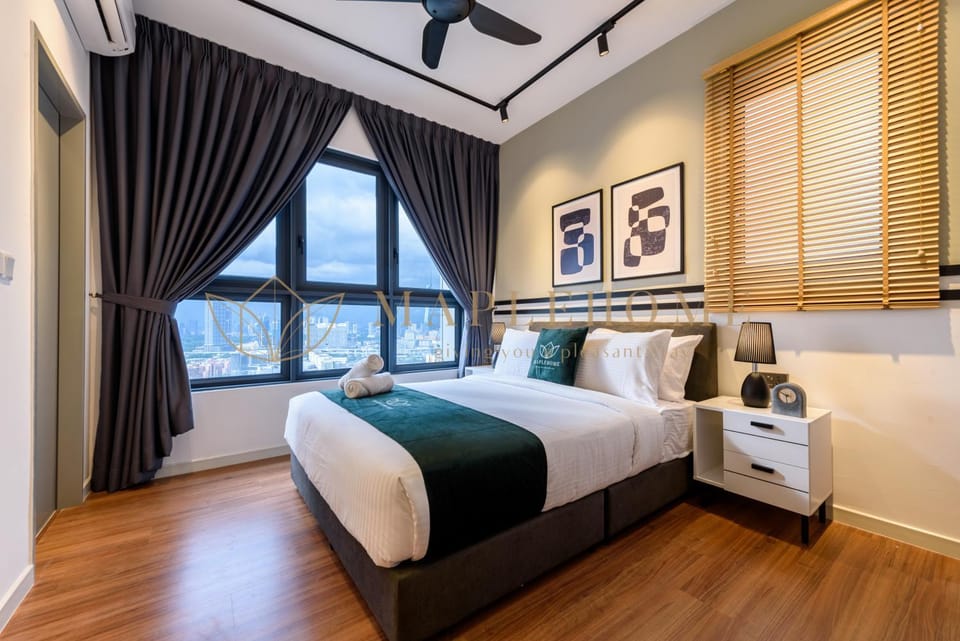 Bed, Bedroom, fireplace