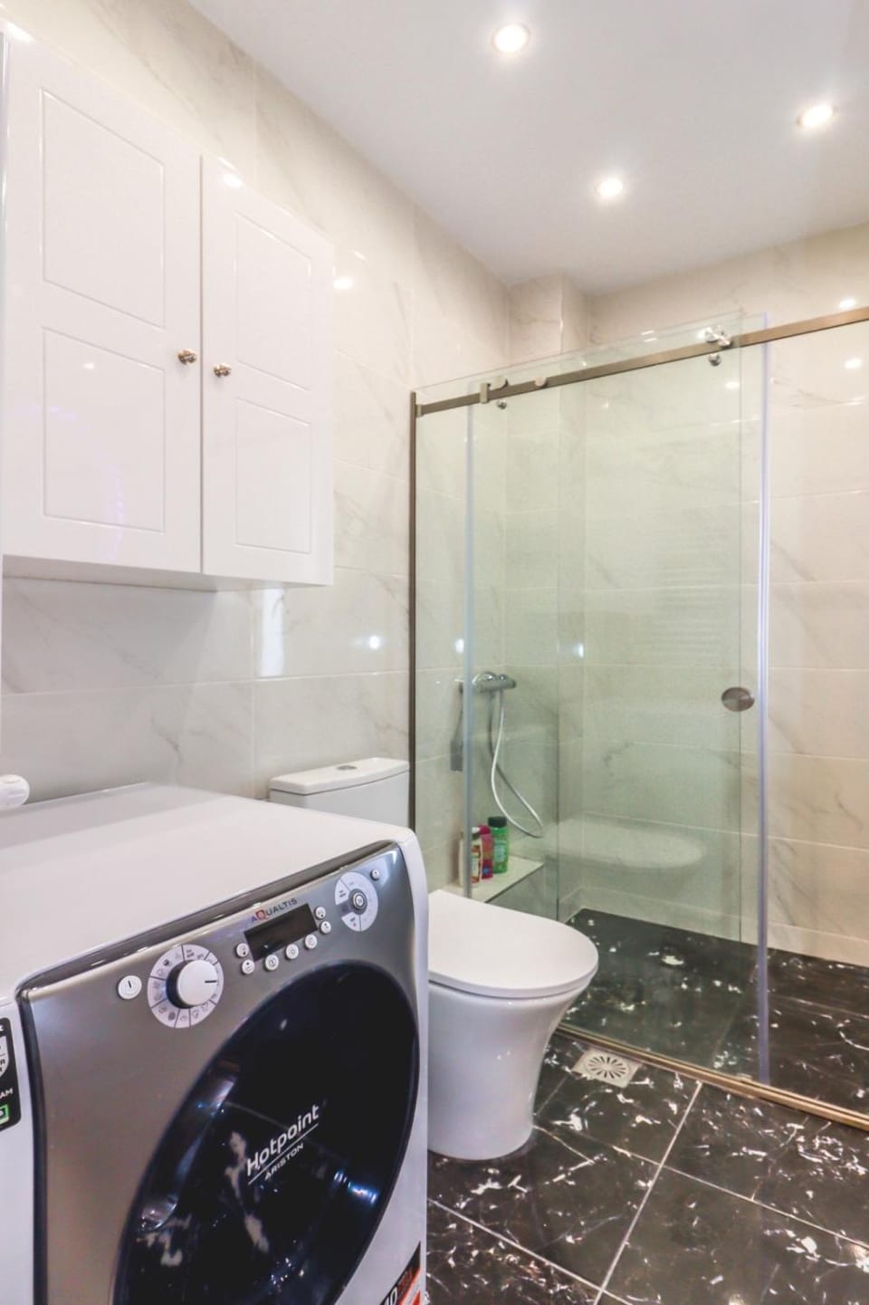 Shower, Toilet, Bathroom