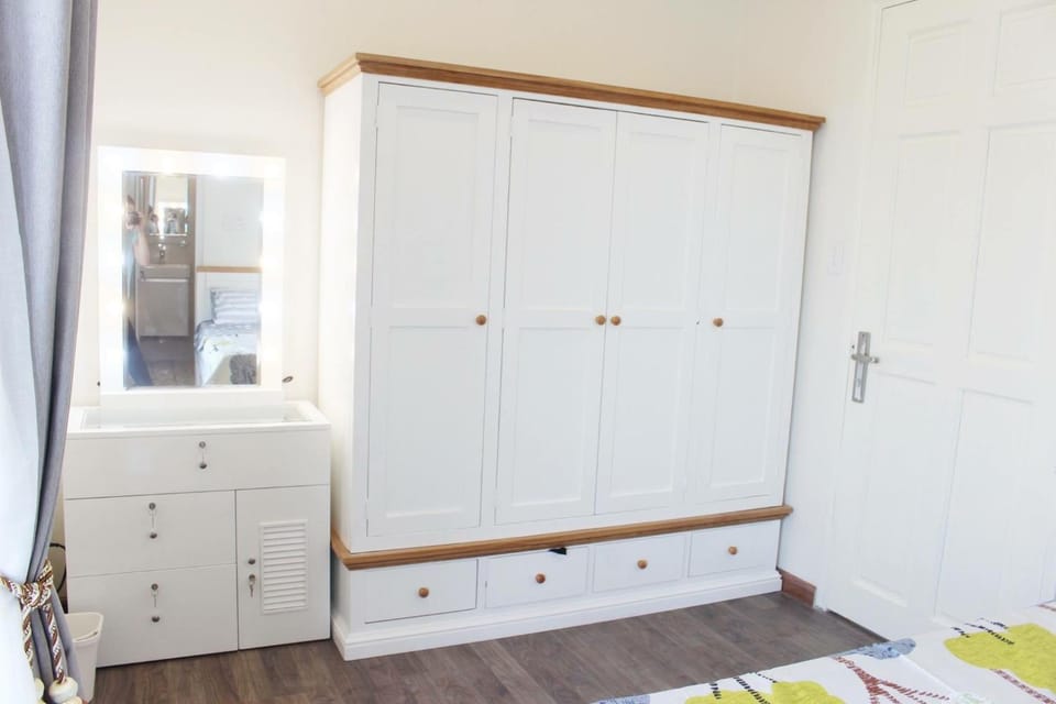 wardrobe