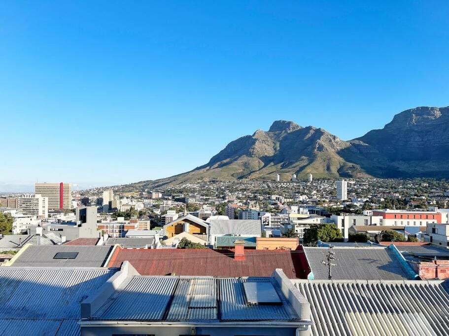 Lion House in Bo Kaap - Number 53 House in Cape Town