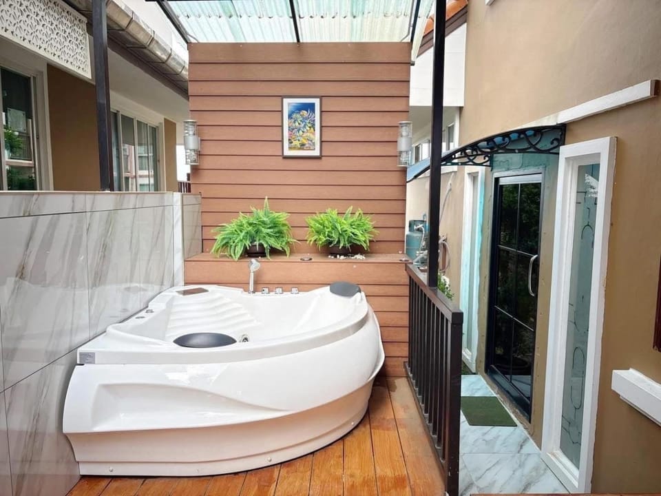 Cheeva Pool Villa Phuket Vacation rental in Phuket