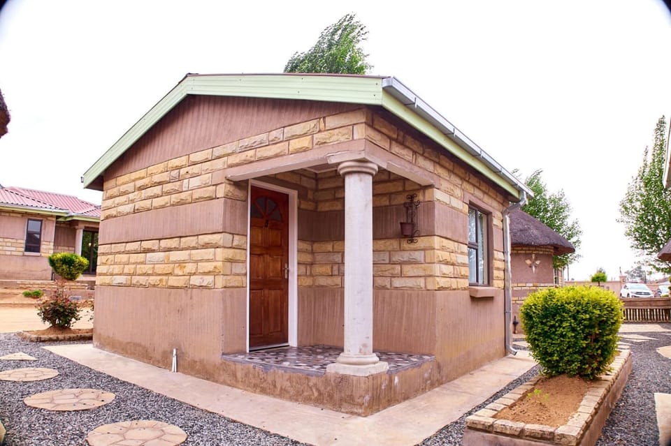 Seqonoka Villa Accommodation & Events Park Bed and Breakfast in Africa