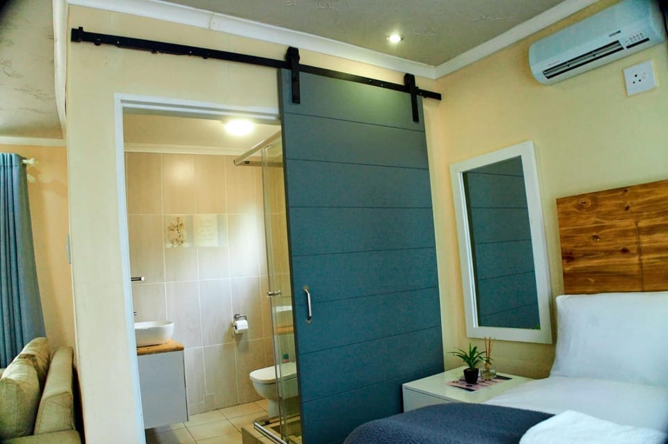 Seqonoka Villa Accommodation & Events Park Bed and Breakfast in Africa