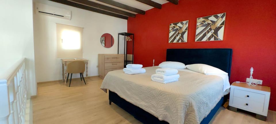 Bed, Bedroom, wardrobe