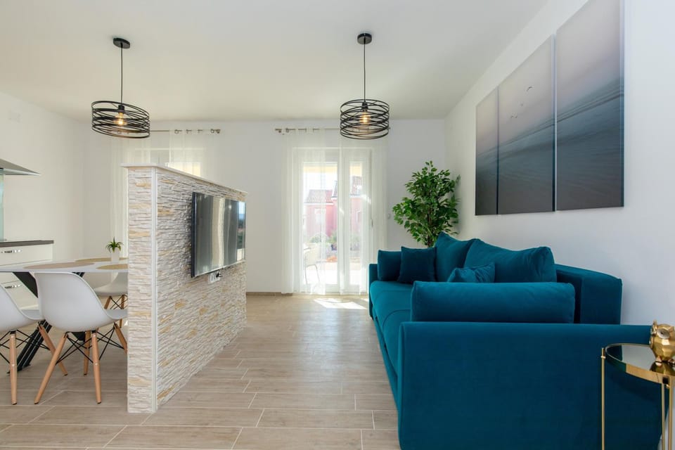 TV and multimedia, Living room