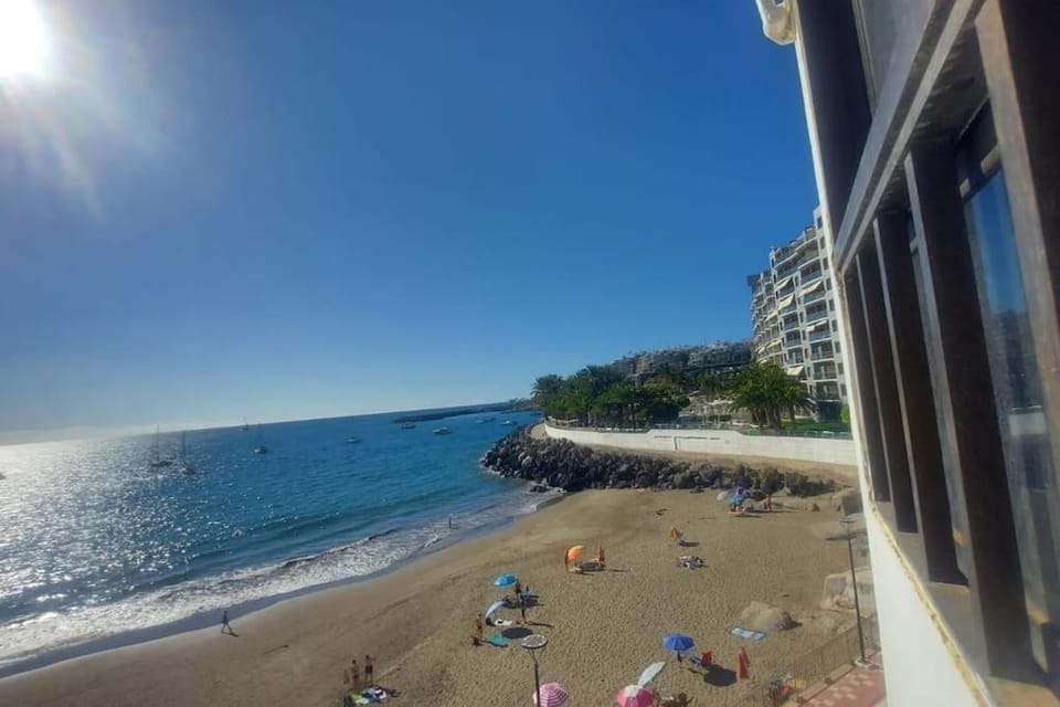 Beach studio Don Paco with WIFI Apartment in Patalavaca