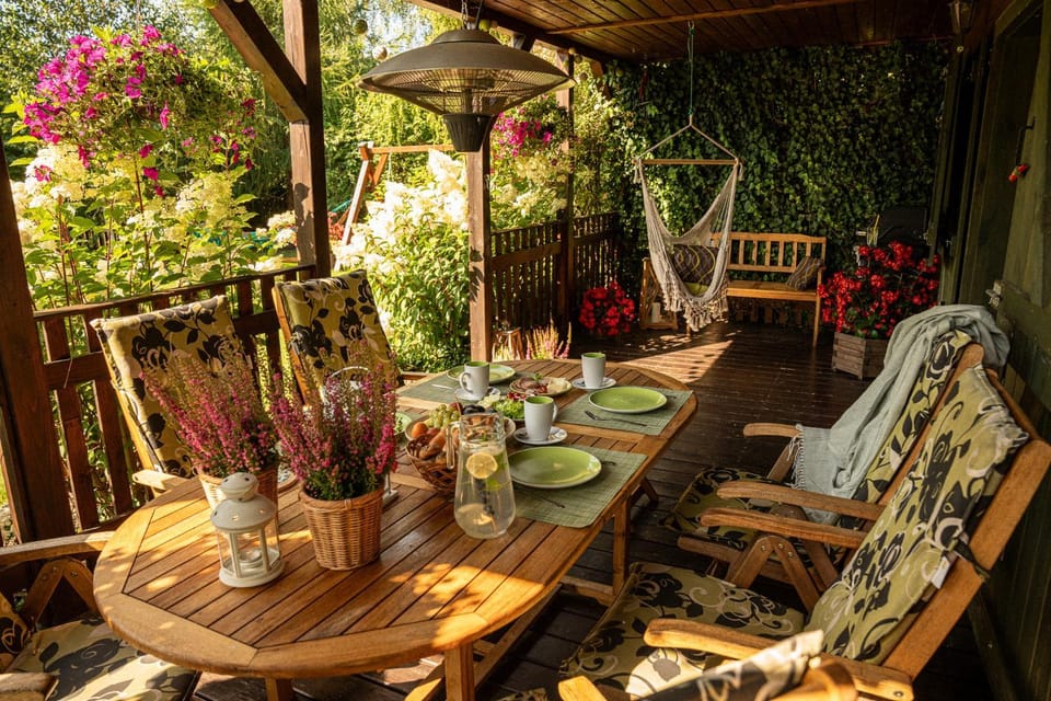 Balcony/Terrace, Garden view