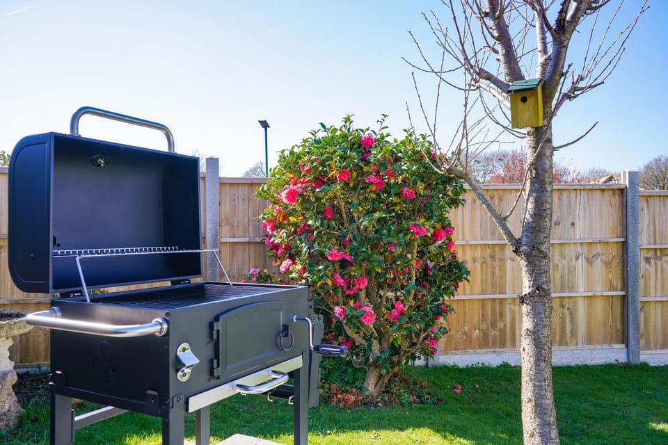 BBQ facilities, BBQ facilities, Garden