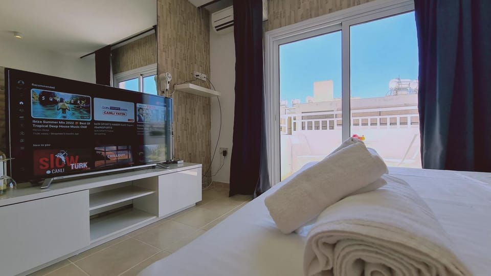 TV and multimedia, Photo of the whole room