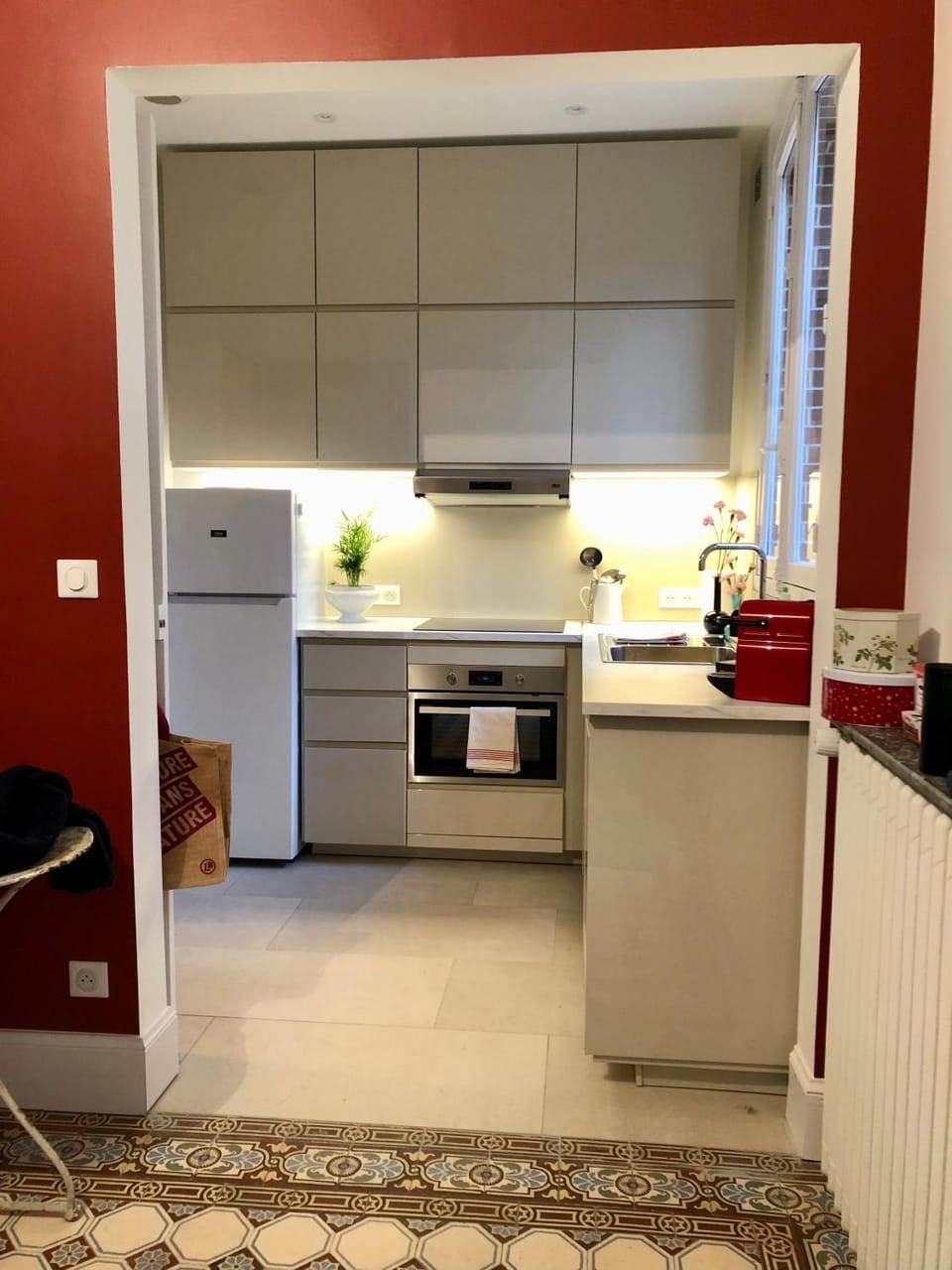 Kitchen or kitchenette, stove, kitchen