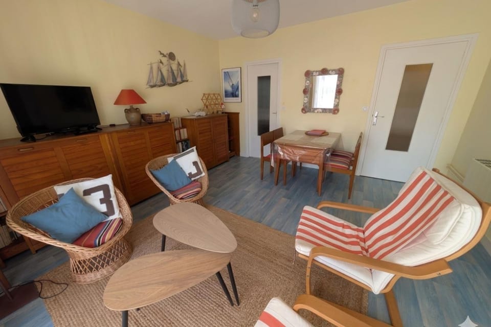 42m overlooking the pine forest and near the sea Apartment in Château-d'Olonne