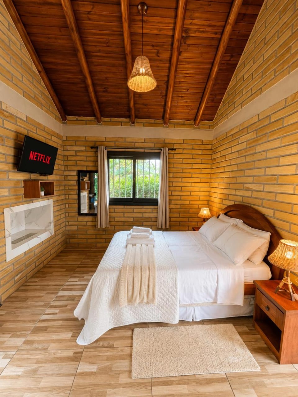 Pousada Caeana - Chalés Com Vista Das Montanhas Bed and Breakfast in State of Santa Catarina