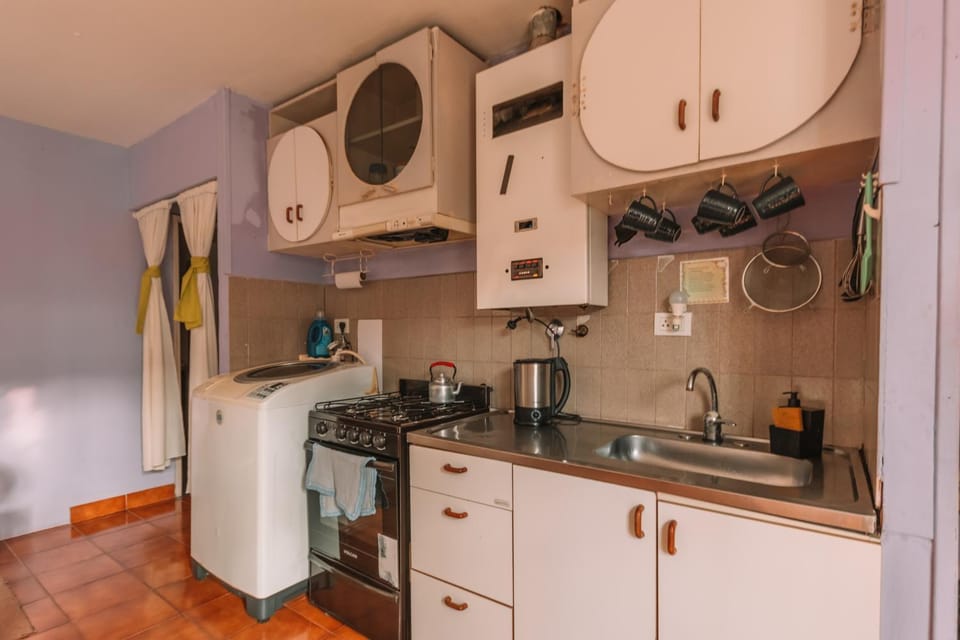 Kitchen or kitchenette, oven, pet friendly, stove, washing machine