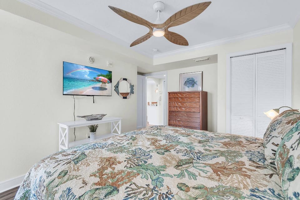 107F Barefoot Beach Resort House in Indian Shores