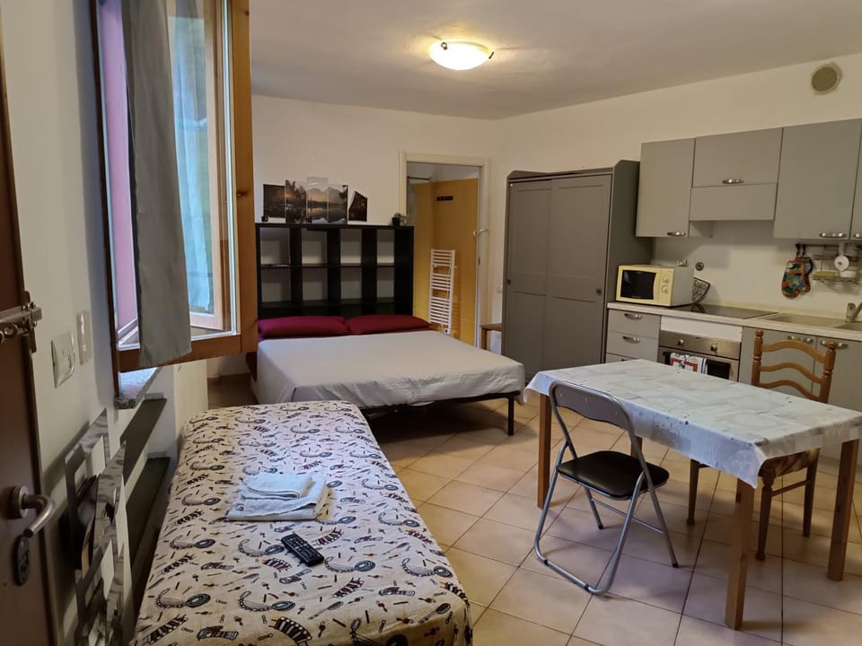 Anime Salve B&B E-BIKE HOME RESTAURANT Bed and Breakfast in Emilia-Romagna