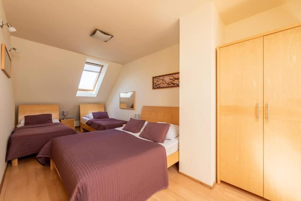 Bed, Photo of the whole room, Bedroom, wardrobe