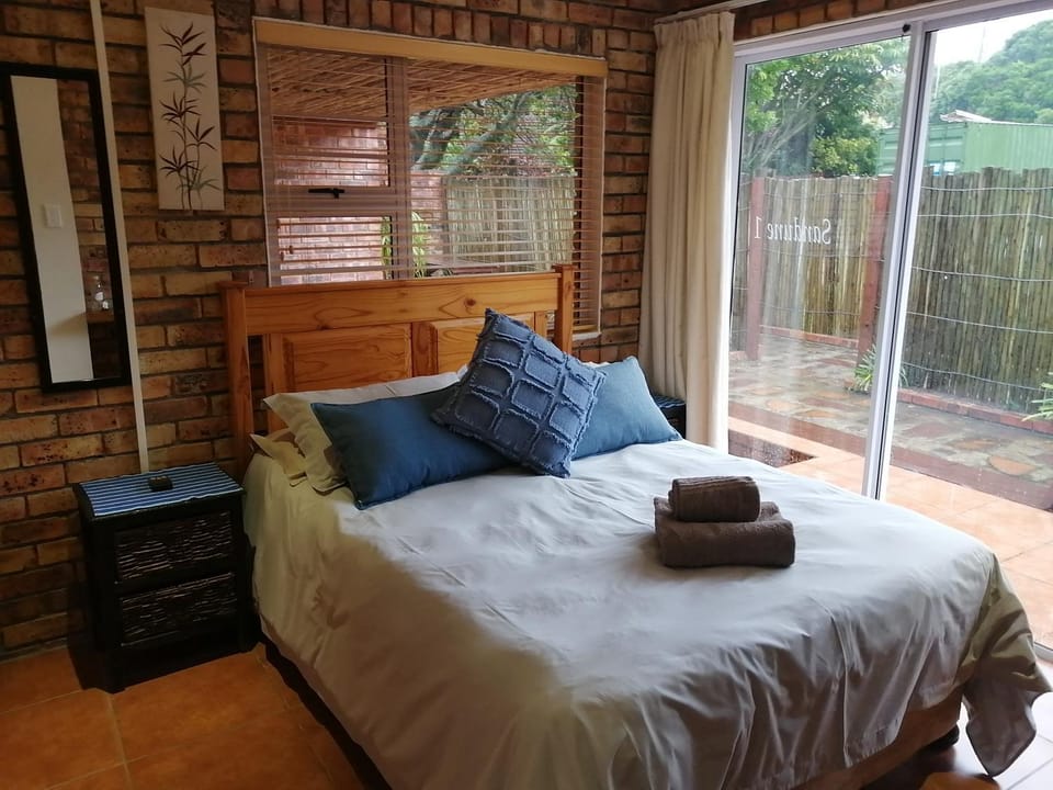 Cove Rock Lodge on Cowrie Bed and Breakfast in Eastern Cape
