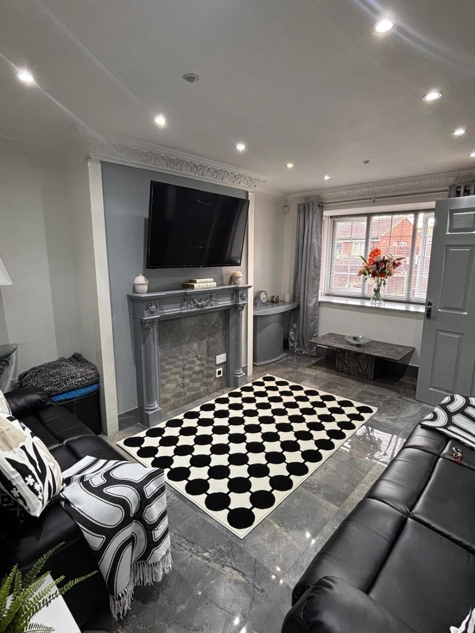 2 bed house sleeps 4-5 House in Liverpool