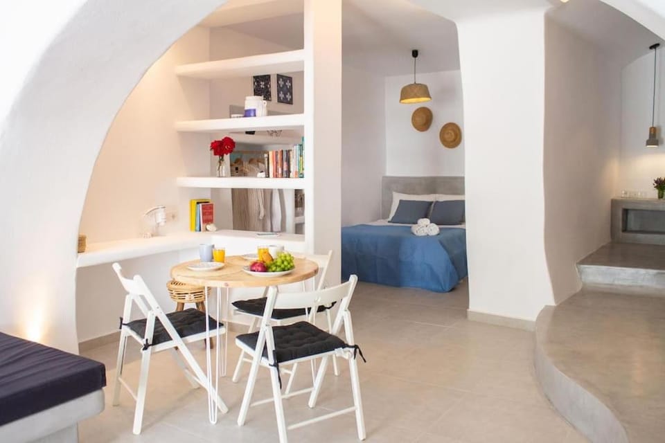 Traditional Arch House Paros Apartment in Paros, Greece
