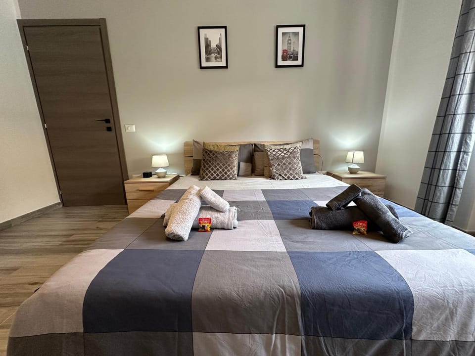 Casa di Afi, lago maggiore 5 min Perfect For 4 - Kitchen - Parking - Netflix Apartment in Arona