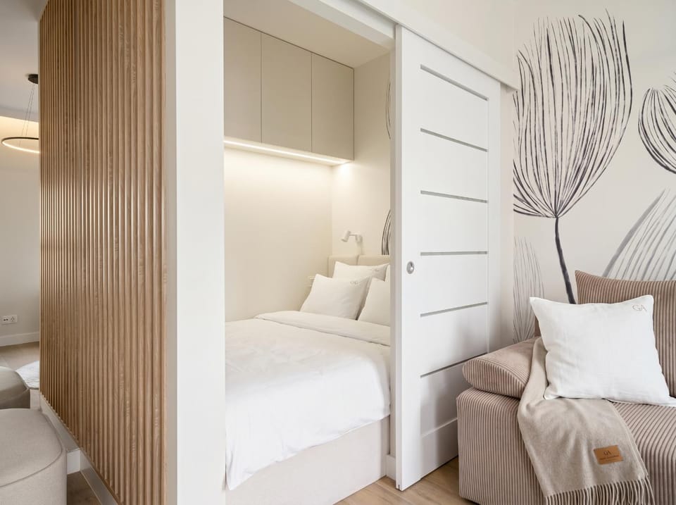 Bed, Living room, Photo of the whole room, Seating area, Bedroom, wardrobe