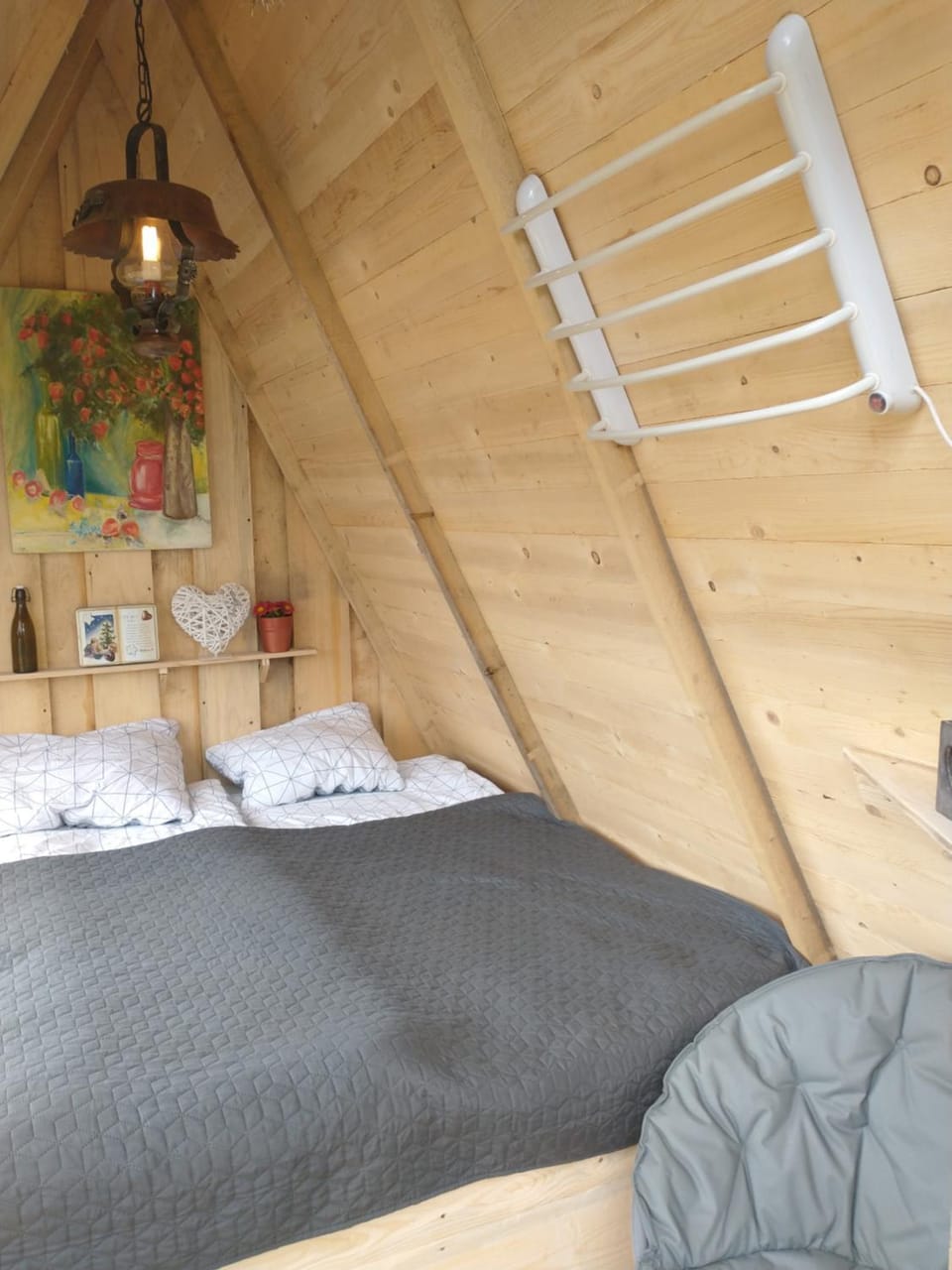 Bed, Photo of the whole room, bunk bed