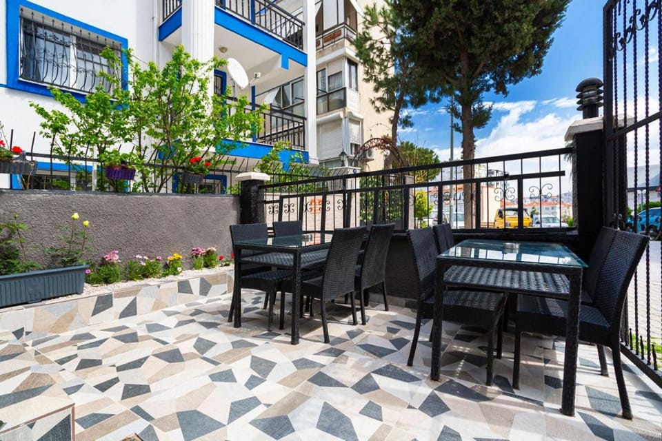 Garden, Seating area, Dining area, On site