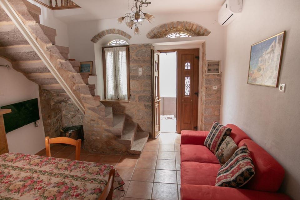 Nefeli House Agios Georgios Sykousis Chios Apartment in Decentralized Administration of the Aegean